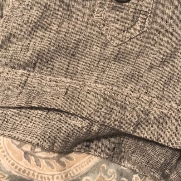 Express gray button up shorts sz 2 - Picture 3 of 4